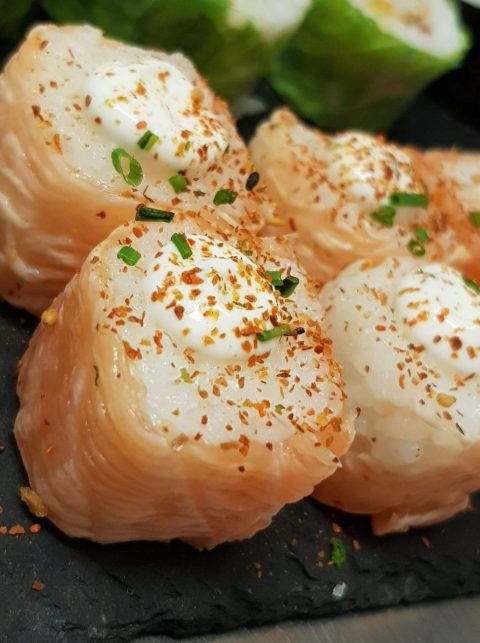 Salmon cream tataki